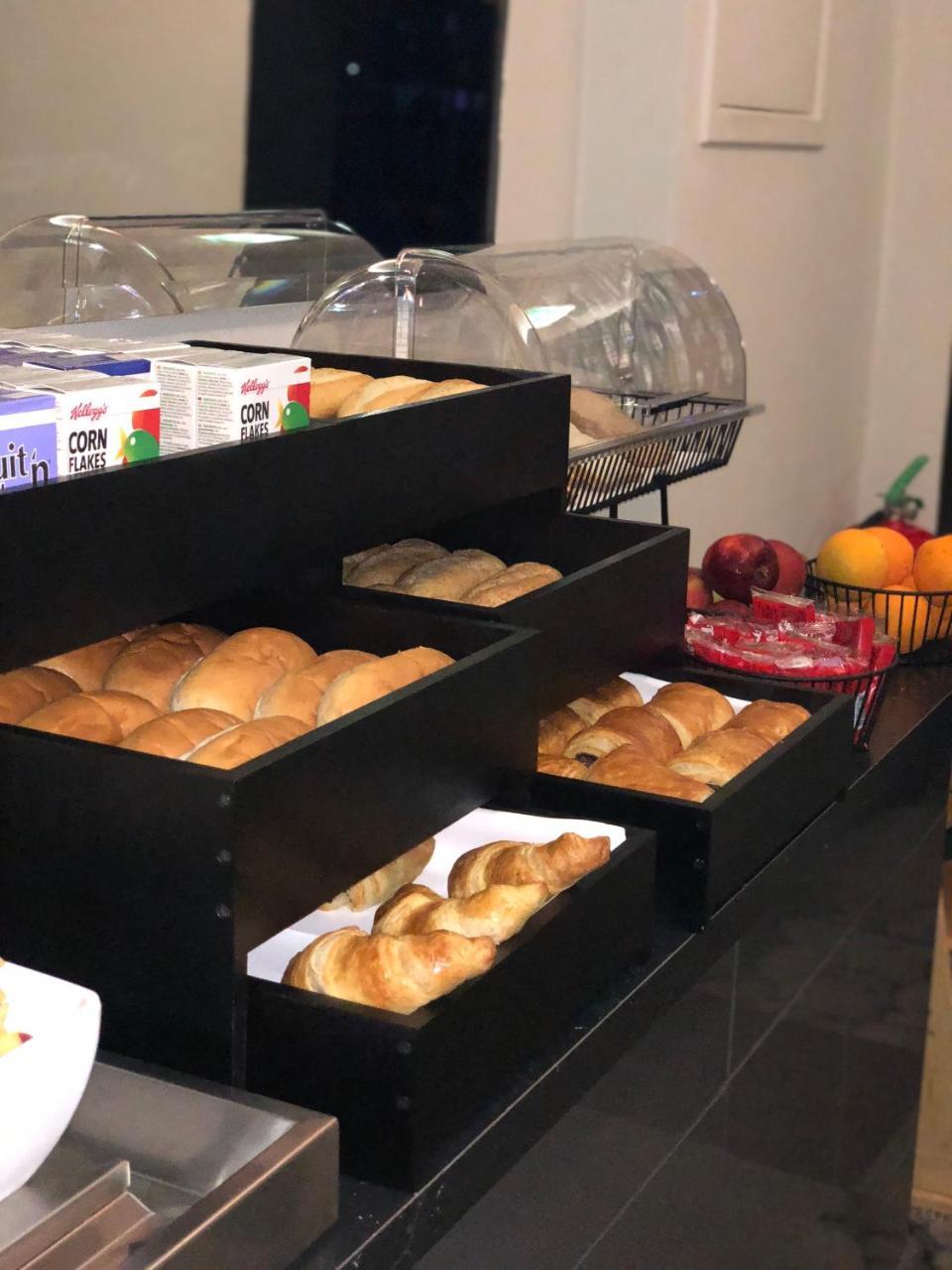 Hotel & Appartementen Royal Sas van Gent Εξωτερικό φωτογραφία